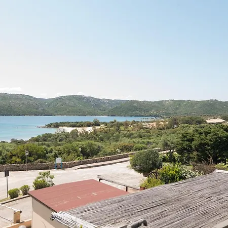 Holiday home Villetta Bilocale Porto Mannu D6 Palau